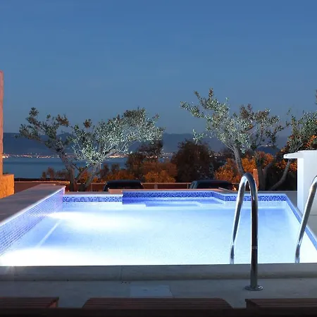 Demer Villa